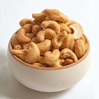 High-Quality Cashew Nuts – Fresh, Crunchy & Nutrient-Rich