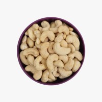 High-Quality Raw Cashew Nuts – Naturally Grown & Carefully Selected